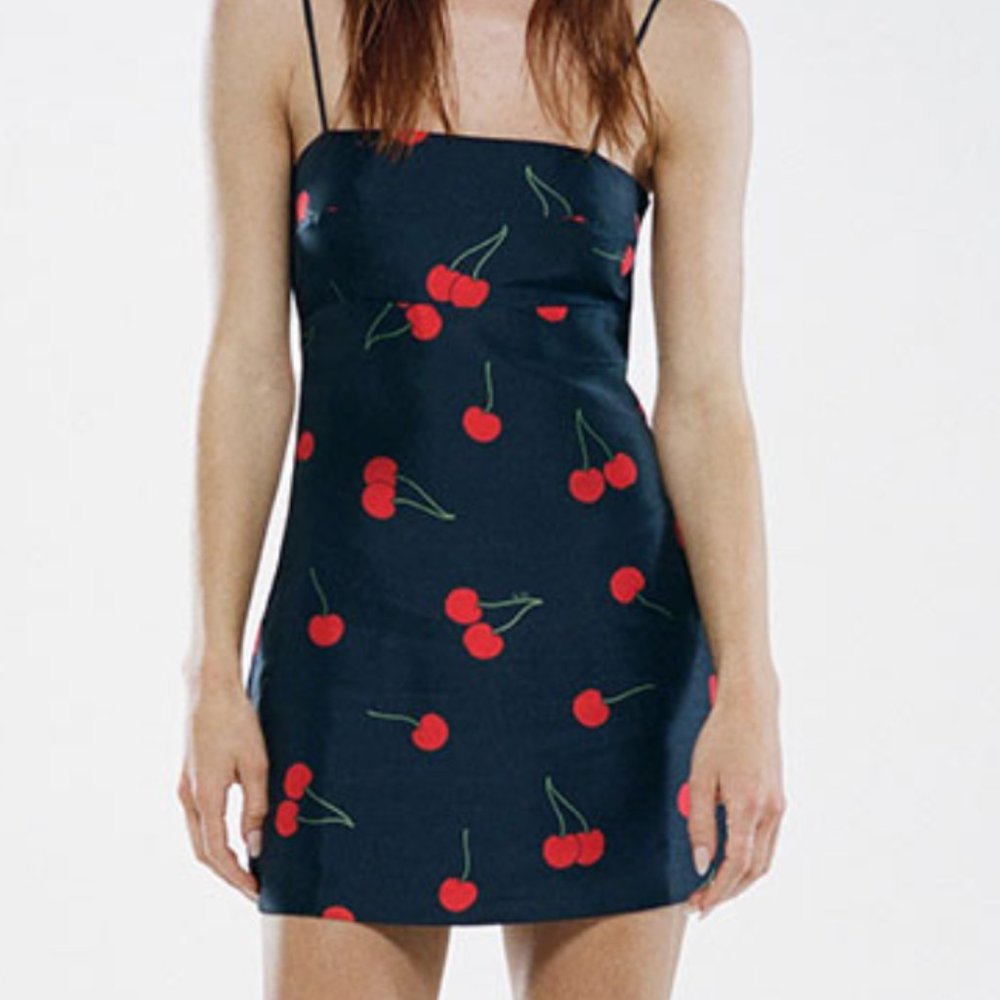 Realisation Par Dress-THE CHRISTY in Wild Cherry